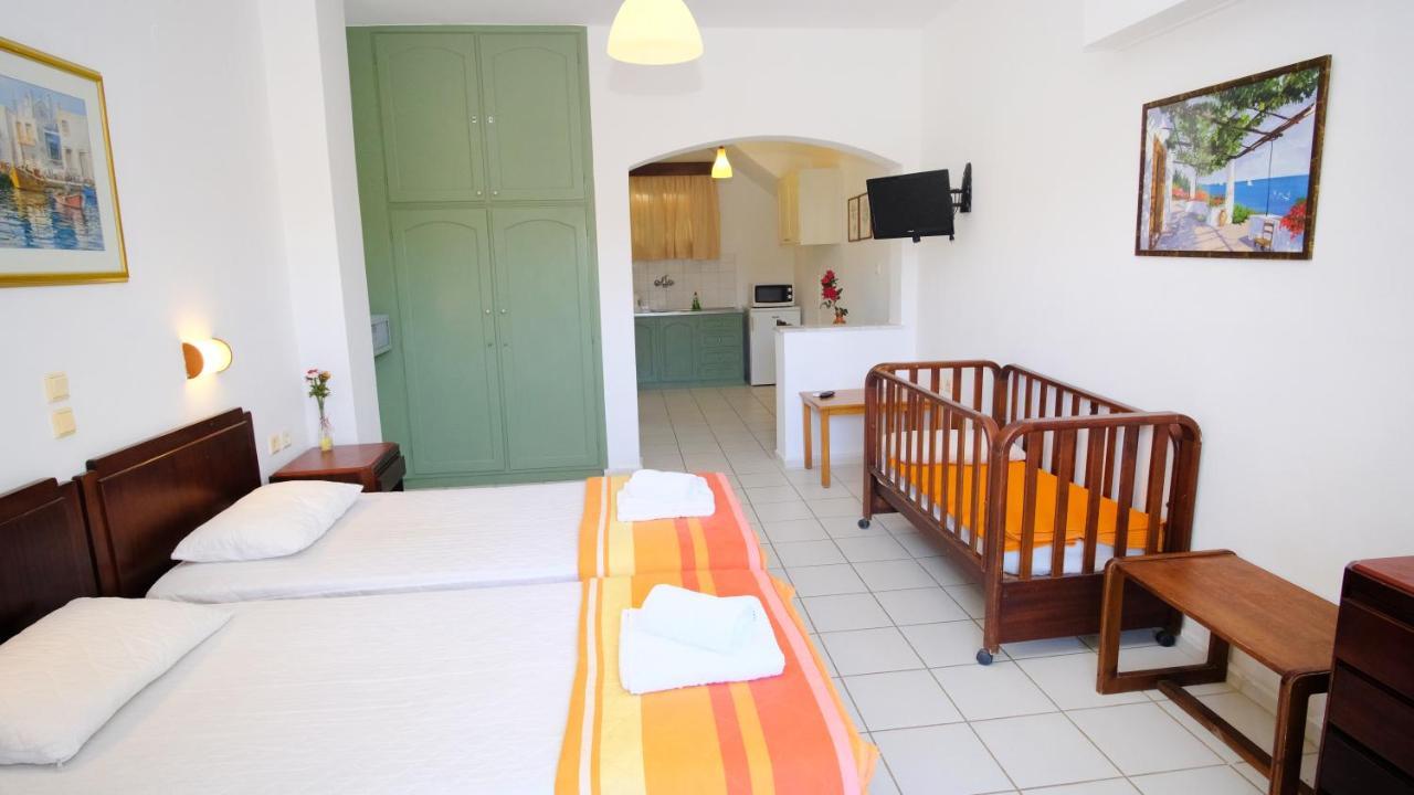 Keti Apartments Adelianos Kampos Exteriör bild